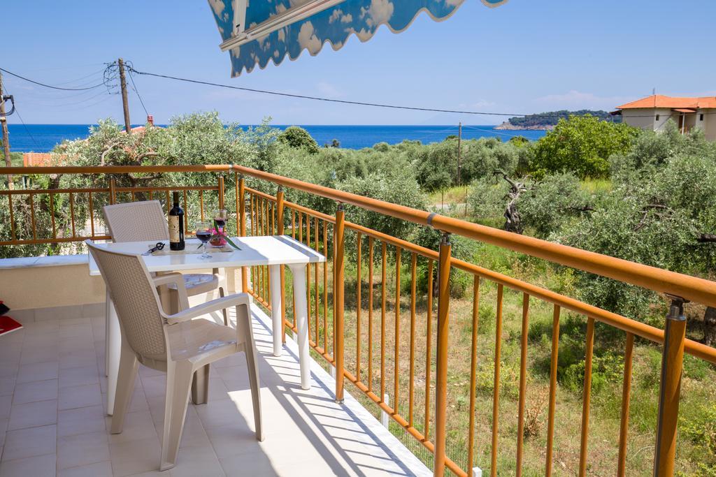 Holiday Villa Thassos Коініра Екстер'єр фото